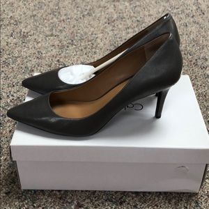 Calvin Klein Gayle Liquid Patent Pump